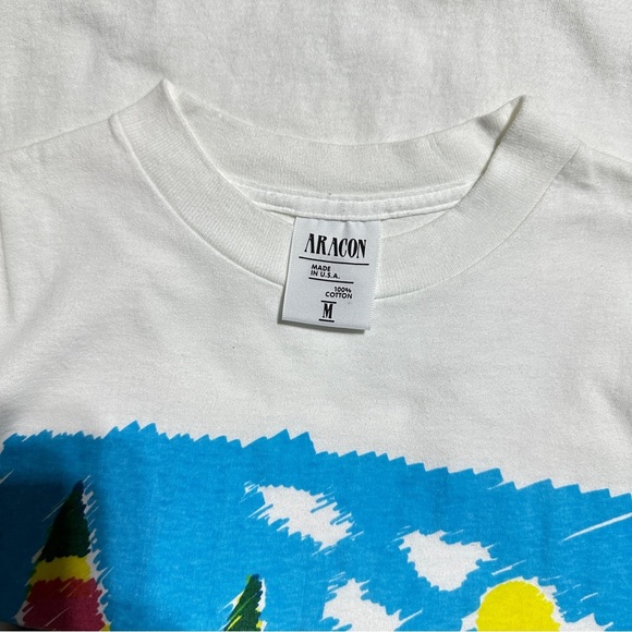 Wind Watch Colorful Sailboats Tee M White Graphic Beach Shirt Unisex - Picture 3 of 8